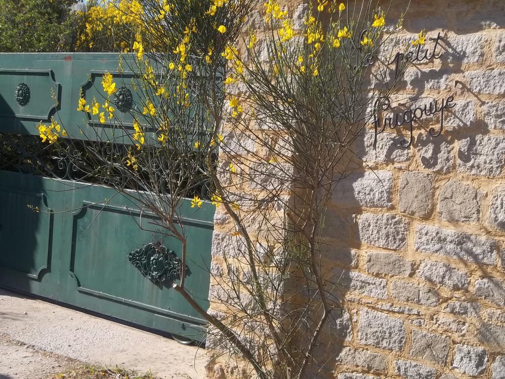 B&B Le Petit Frigouye Rochefort-du-Gard Exterior foto