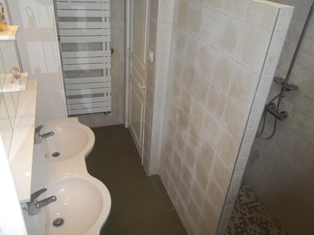 B&B Le Petit Frigouye Rochefort-du-Gard Cameră foto