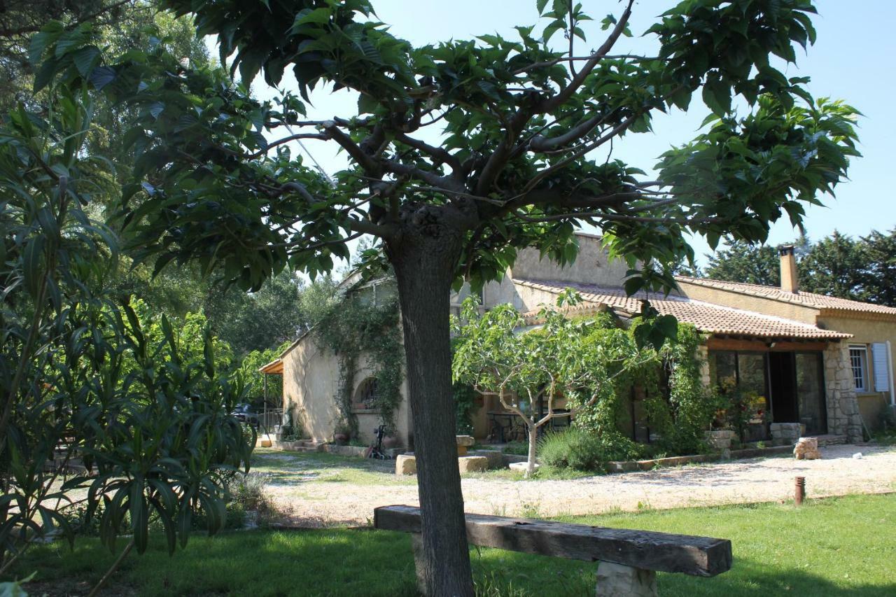B&B Le Petit Frigouye Rochefort-du-Gard Exterior foto